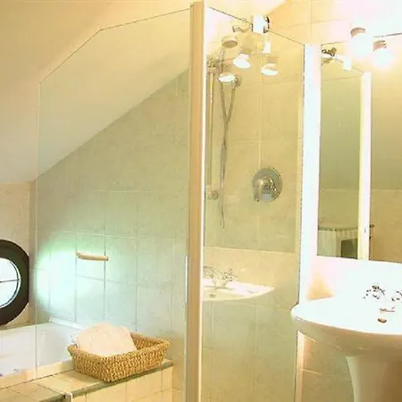 Apartament In R8 *